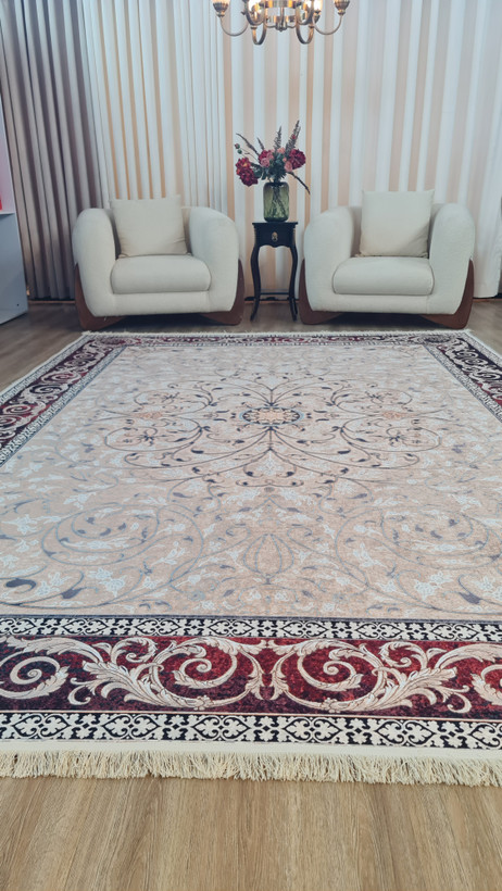فرشینه طرح کلاسیک زمینه کرم با حاشیه زرشکی | کد L351 | فرشینه لاکچری